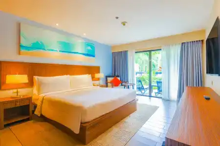 Holiday Inn Phuket Beach - 39