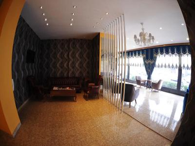 Nice Royal - 1