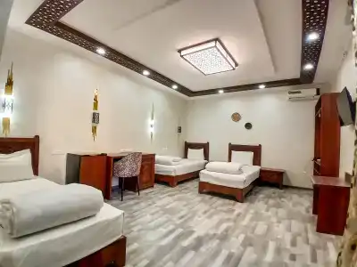 Ayub - 40