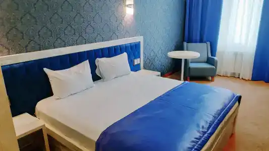 Royal Sapphire - 74