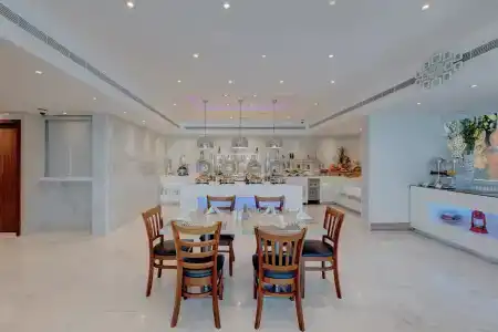 Hawthorn Suites by Wyndham Abu Dhabi City Center - 16