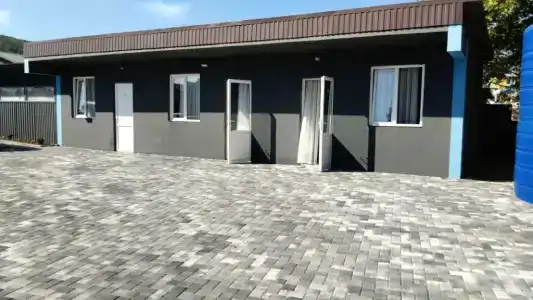 Grey House - 18
