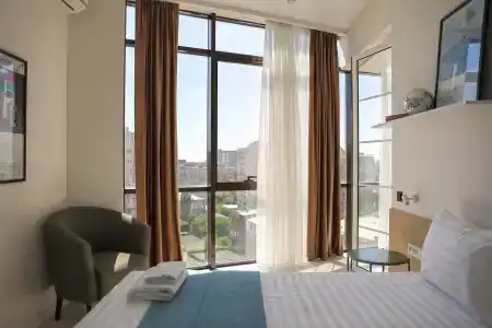 Ris Central  Yerevan - 83