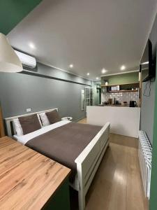 Evergreen Apart - 4