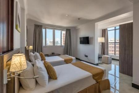 Golden Tulip - 10