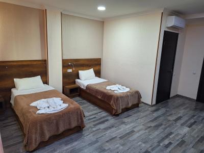 Booking name - 30