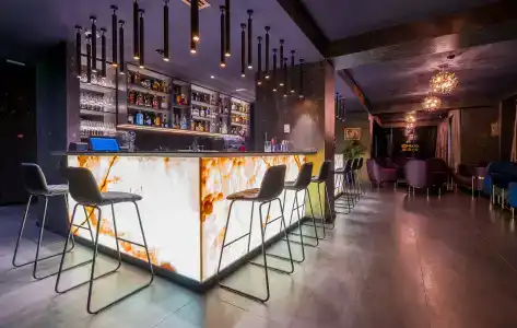 Onyx City Center & Casino - 17