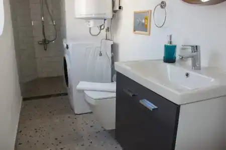 Aloha Suites - 33