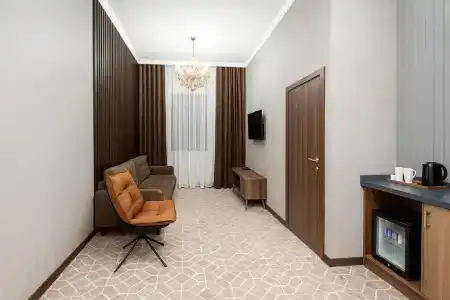 Tauke Khan Plaza - 75