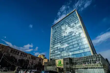 Holiday Inn Тбилиси - 1