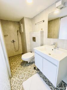 Qonaq & Suites - 24