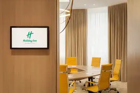 Holiday Inn Almaty - 14