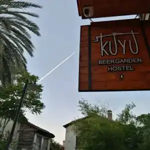 Kuyu Beergarden Hostel - 13