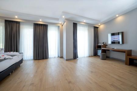 Center Hill Suites - 85