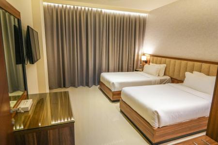 The Plaza & Resort - 123