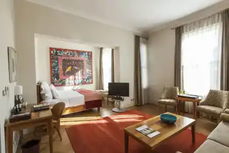 Tomtom Suites - 10