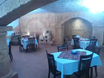 Garni HinYard - 17
