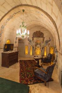Solo Cave Suites - 31