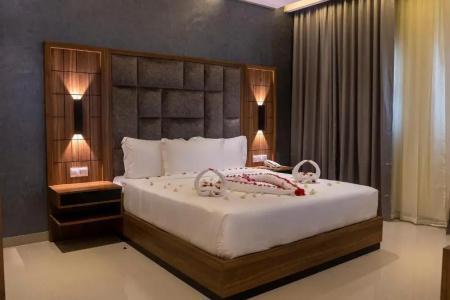 The Plaza & Resort - 3