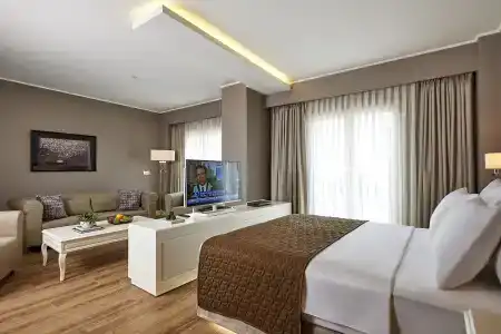 Renata Boutique Sisli - 4