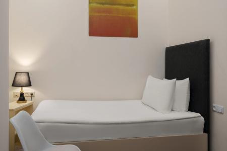 Elysium Gallery - 9