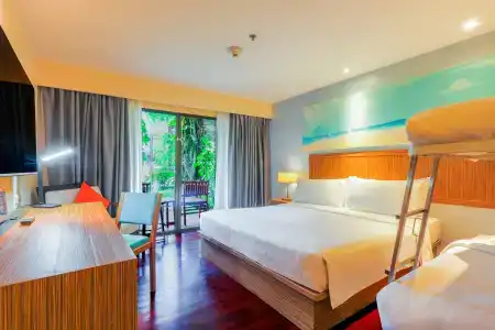Holiday Inn Phuket Beach - 25