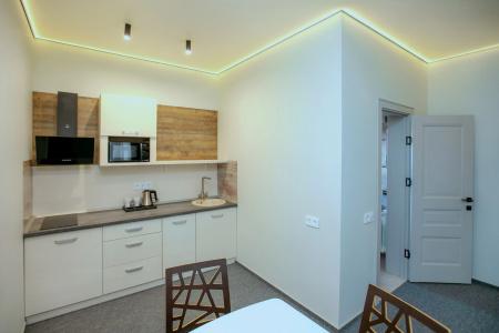 RedHouse - 161