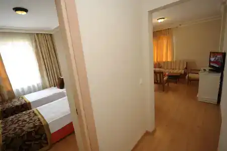 Suite Laguna Otel - 16