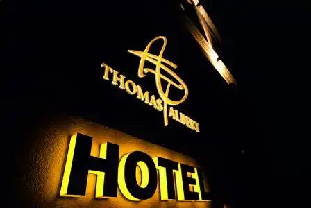 Thomas Albert - 1