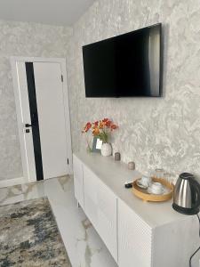 Silver House - 110