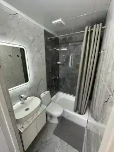 у Левы - 5