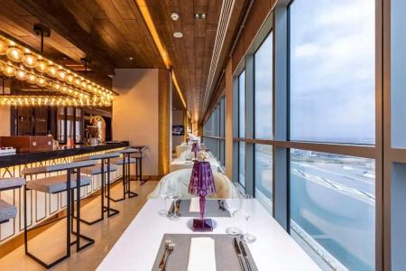 Hilton Regency - 36
