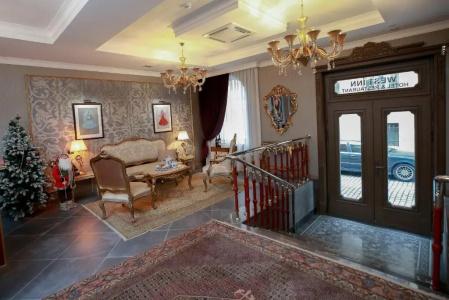 West Inn - 35