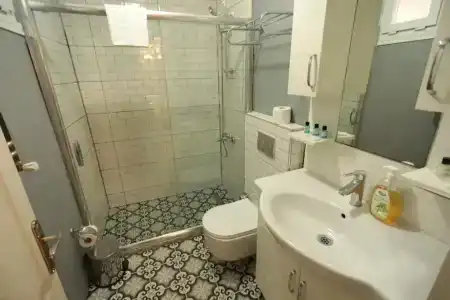 White Pearl Apart - 112