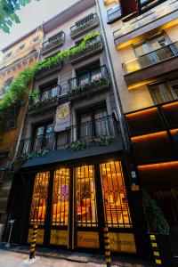 Sometimes Taksim - 1