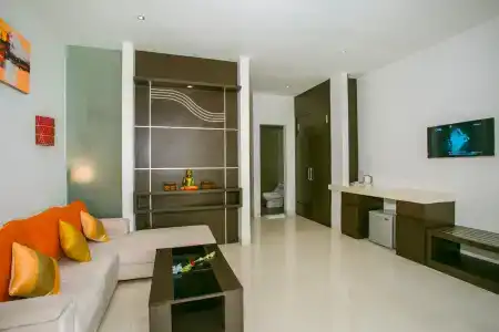 The Diana Suite - 43
