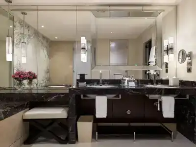 Four Seasons Hotel Moscow - 48