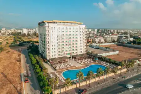 Crowne Plaza Antalya, an IHG - 2
