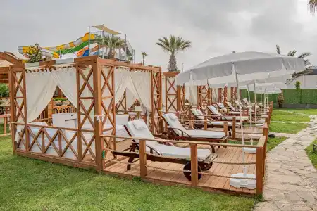 Aydinbey Famous Resort - 18