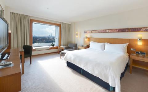 Canary Riverside Plaza - 76