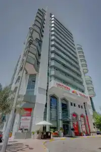 Hawthorn Suites by Wyndham Abu Dhabi City Center - 3