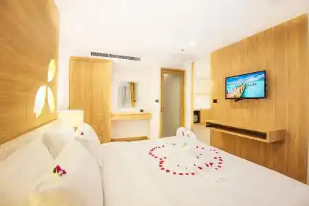 Araya Beach Patong - 12