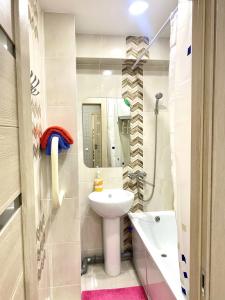 Курчатова 12 - 48