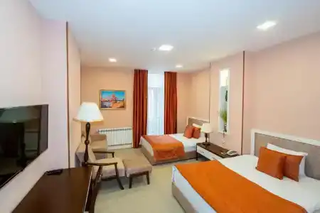 Ilk Inn - 33