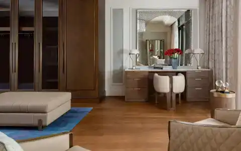 The Ritz-Carlton - 10