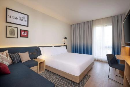Hampton By Hilton Tashkent - 40