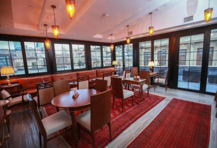 West Inn - 24