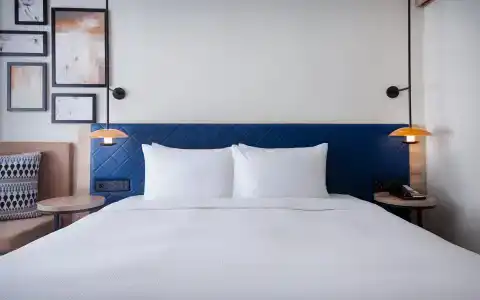Hilton Garden Inn - 10