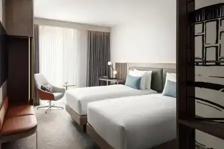 Courtyard By Marriott - 37