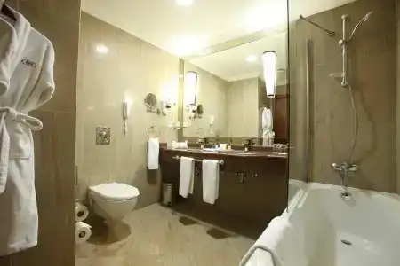 Crowne Plaza Minsk - 14